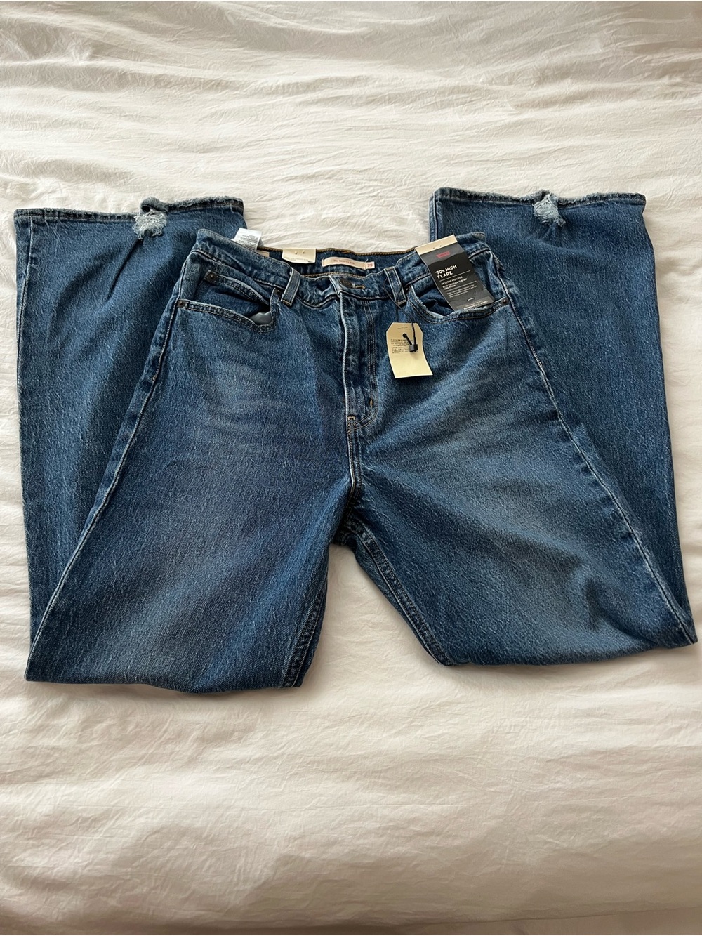 NWT Levi’s 70s High Flare Jeans